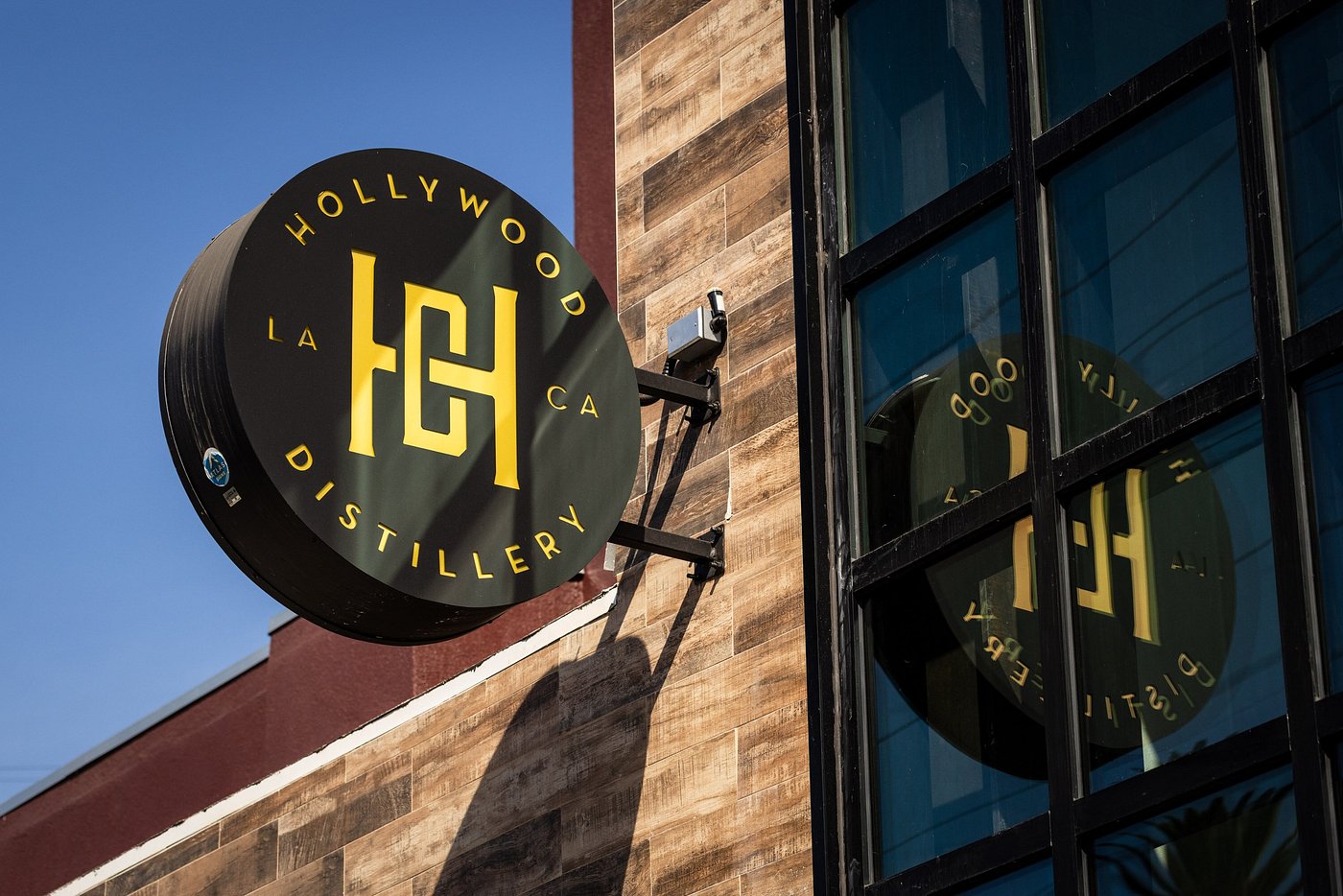 Distillery Tour & Tasting (1-hr)
